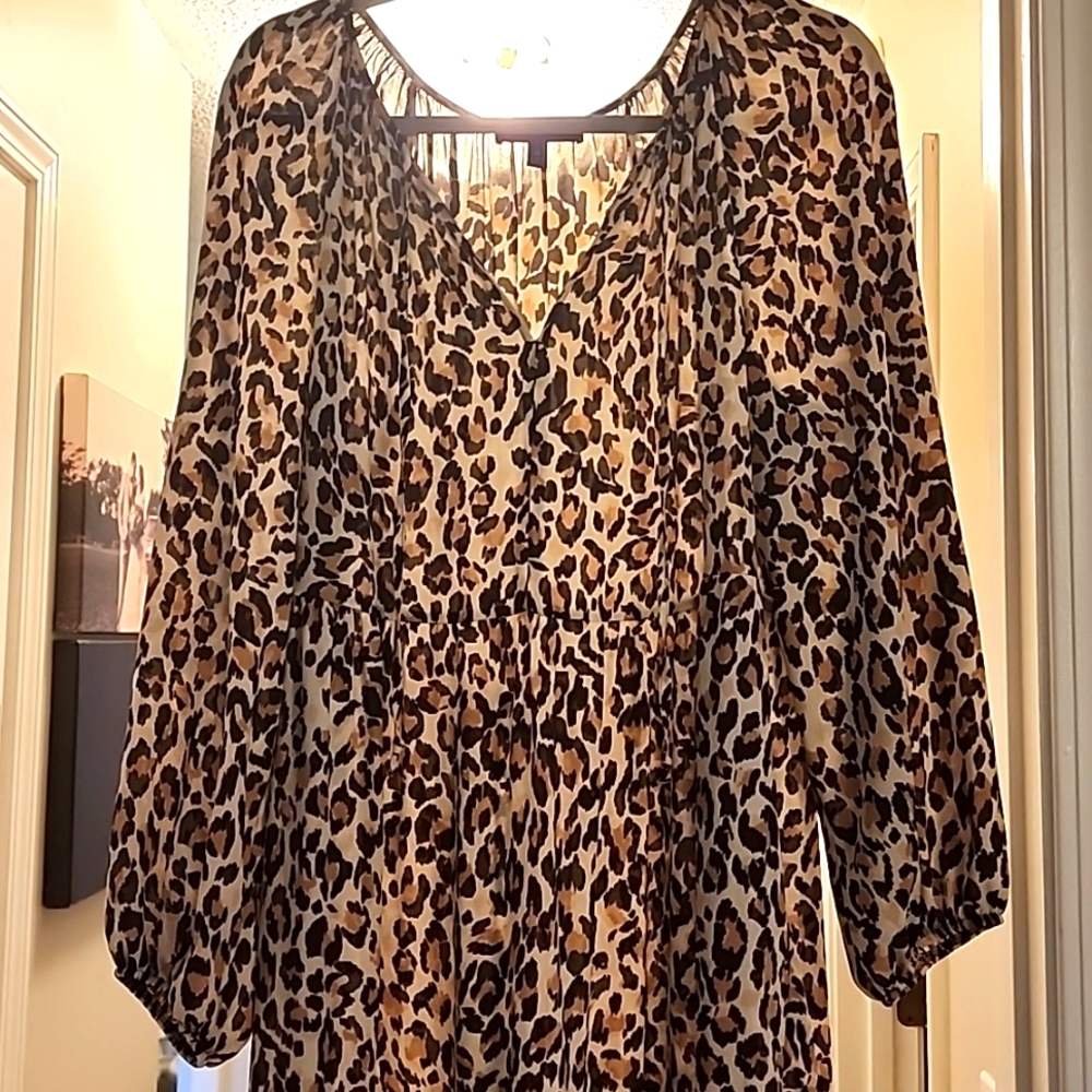 Banana Republic Maxi Dress Womens Medium Leopard Print Tiered Long Sleeve